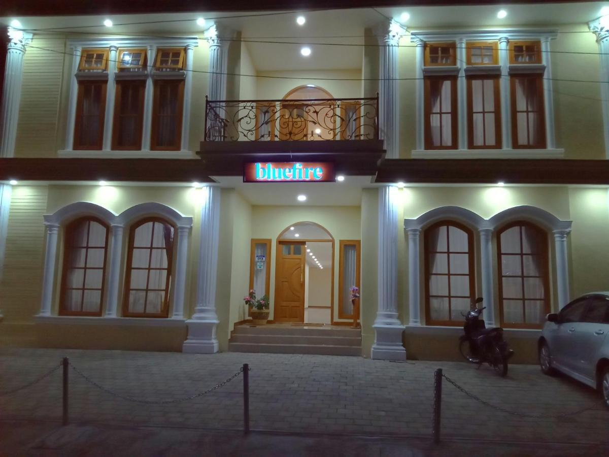 Bluefire Homestay Syariah บันยูวังงี ภายนอก รูปภาพ